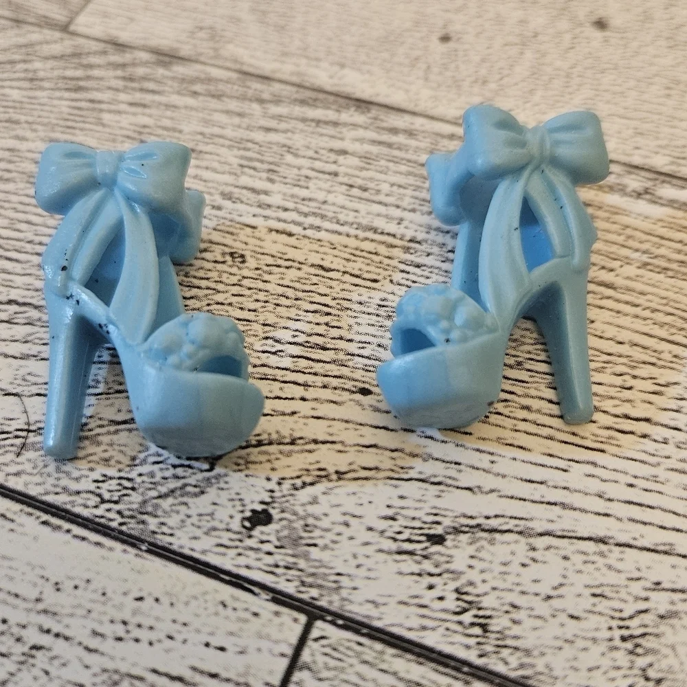 Mattel Barbie Accessories Lot Of Shoes 10 Pair Heels Multicolored Fashionista